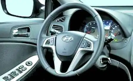Як зняти поперечку передньої підвіски Hyundai Solaris