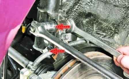 How to remove and disassemble the Hyundai Solaris front shock strut