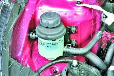How to change the fluid in the power steering of a Hyundai Solaris