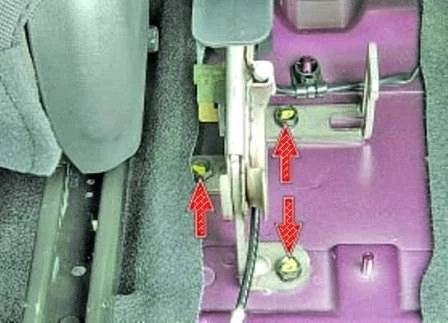 Reparación y ajuste del freno de mano de Hyundai Solaris