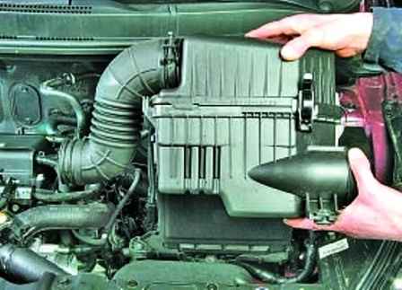 How to remove the Hyundai Solaris manual transmission