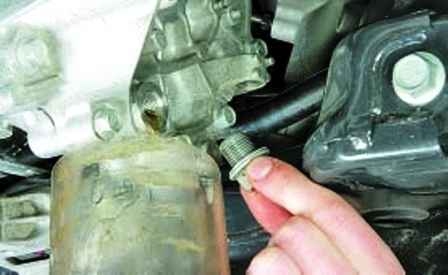 How to remove the Hyundai Solaris manual transmission