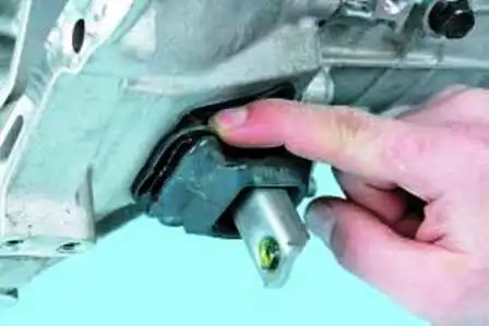 Заміна приводу зчеплення Hyundai Solaris