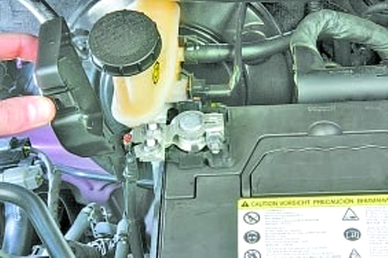 Hyundai Solaris автокөлік батареясының мүмкіндігі