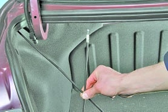 Снятие и установка деталей багажника Hyundai Solaris