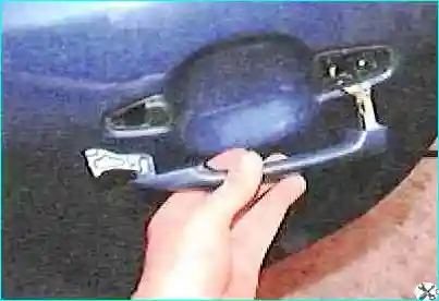 Разборка и сборка задней двери Тойота Камри Разборка и сборка задней двери