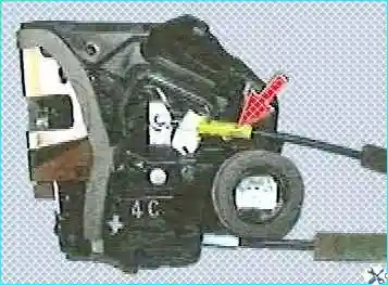 Разборка и сборка задней двери Тойота Камри Разборка и сборка задней двери