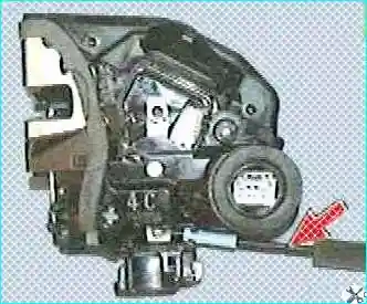 Разборка и сборка задней двери Тойота Камри Разборка и сборка задней двери