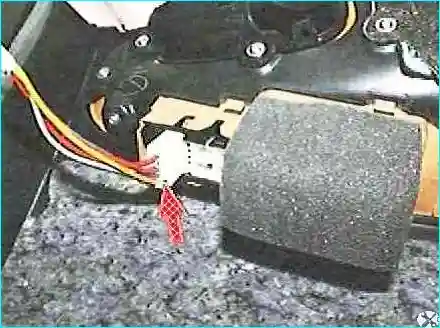 Разборка и сборка задней двери Тойота Камри Разборка и сборка задней двери