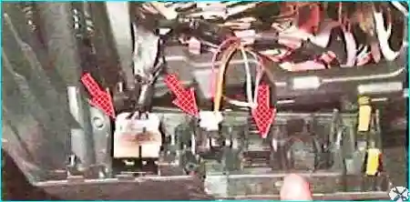 Как снять и установить рулевую колонку автомобиля