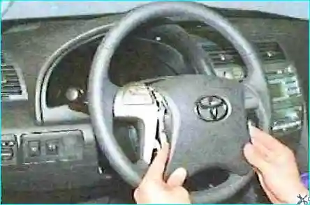 Как снять и установить руль автомобиля