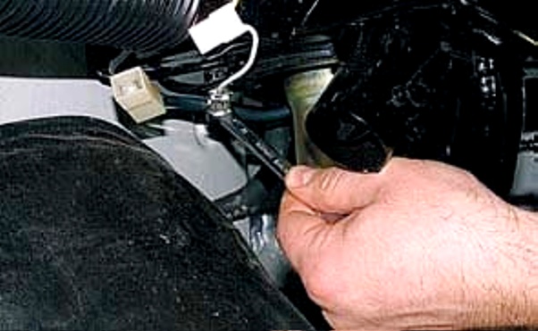 Як замінити елементи обігрівача автомобіля УАЗ-3151, -31512, -31514, -31519
