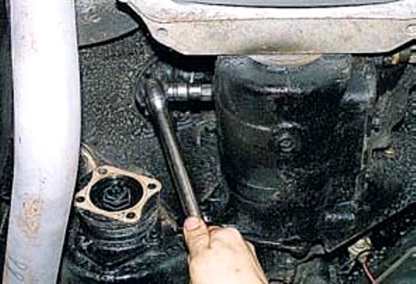 Заміна олії в коробці передач УАЗ
