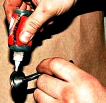 Зняття та ремонт головки блоку циліндрів двигуна УАЗ