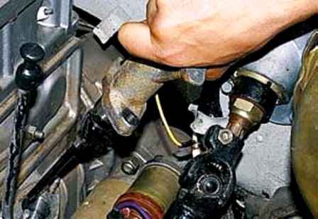 Removal and installation of UAZ oil system elements