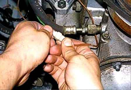 Removal and installation of UAZ oil system elements