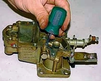 How to disassemble the carburetor K-151 UAZ