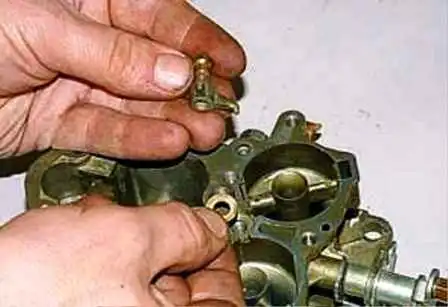 How to disassemble the carburetor K-151 UAZ