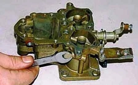How to disassemble the carburetor K-151 UAZ