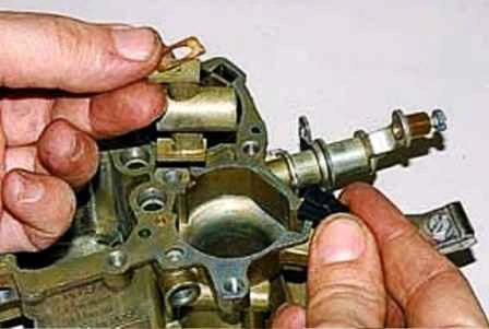 How to disassemble the carburetor K-151 UAZ