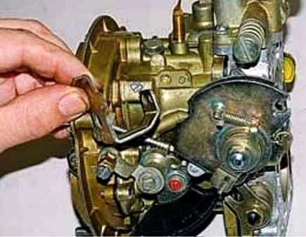 How to disassemble the carburetor K-151 UAZ