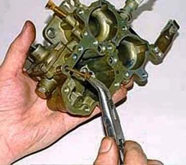 How to disassemble the carburetor K-151 UAZ