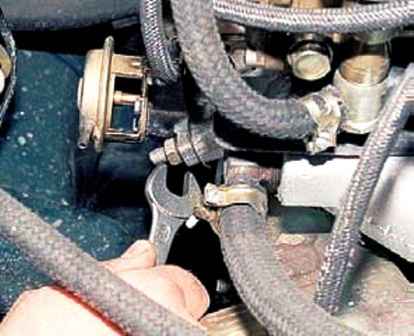 Removal of UAZ exhaust gas recirculation system elements