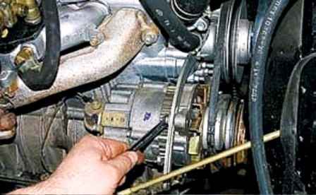 How to replace the UAZ drive belt