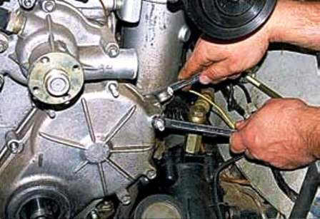 How to replace crankshaft seals for UAZ-3151, -31512, -31514, -31519