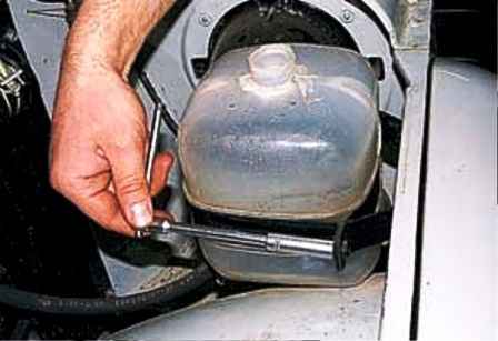 Reemplazo del líquido refrigerante del motor UAZ