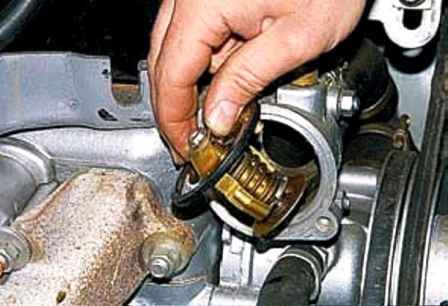 How to replace the thermostat and coolant sensors UAZ