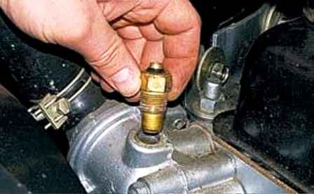 How to replace the thermostat and coolant sensors UAZ