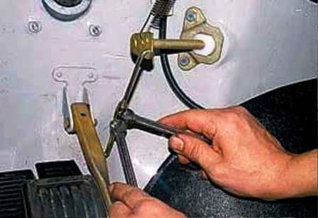 UAZ car carburetor dampers adjustment