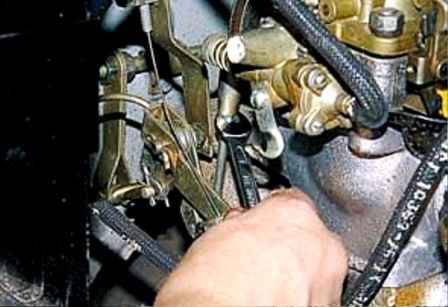 UAZ car carburetor dampers adjustment