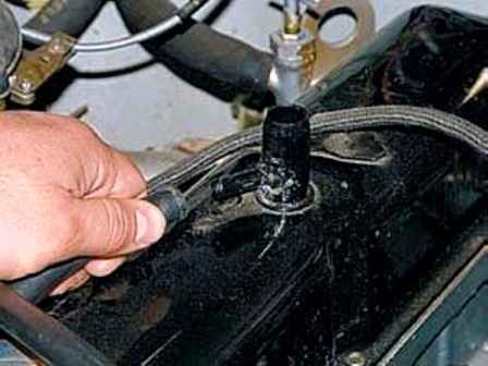 How to adjust the UAZ car engine valve clearances