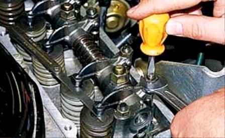 How to adjust valve clearances UAZ car engine