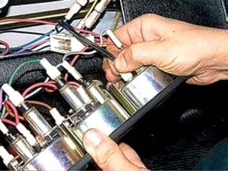 УАЗ автокөлігінің басқару құрылғыларын алу және тексеру