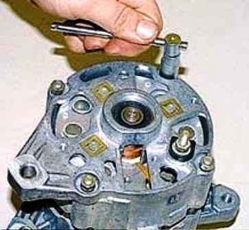 Repair of UAZ vehicle alternator