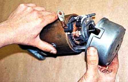 Cómo reparar el arrancador de automóvil UAZ