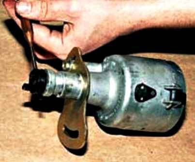 How to remove and install the UAZ ignition distributor