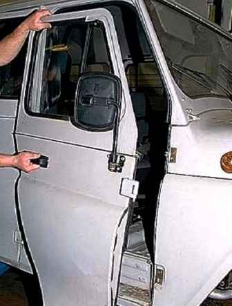 Як розібрати та зняти передні двері автомобіля УАЗ