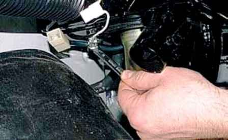 Как заменить элементы отопителя автомобиля УАЗ