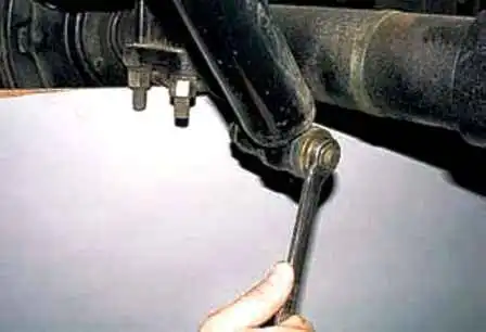 Repair of UAZ car rear suspension