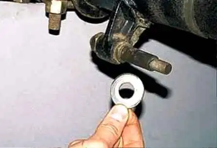 Repair of UAZ car rear suspension