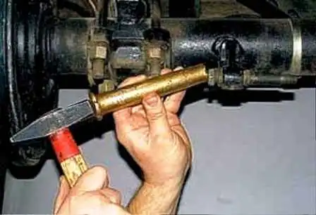Repair of UAZ car rear suspension
