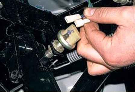 Як замінити вакуумний підсилювач гальм УАЗ
