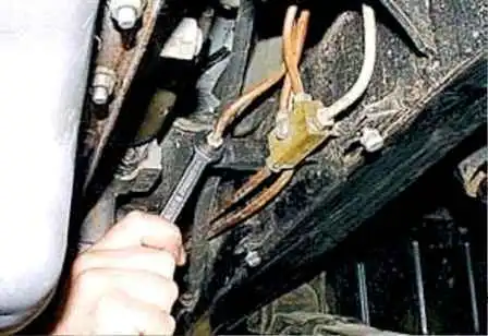Заміна головного та робочого циліндра зчеплення УАЗ