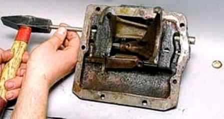 How to disassemble and assemble a UAZ gearbox