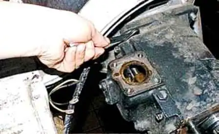Як зняти та встановити коробку передач автомобіля УАЗ