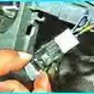 Replacing the instrument panel switches and horn Gazelle Next